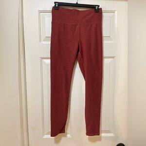 Vuori burnt orange soft leggings size medium like new.